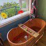 Zoomhome - Homestay Ho Tay